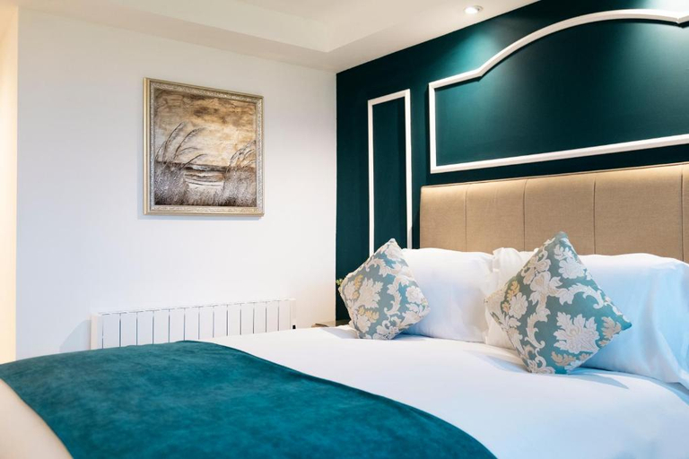 Bedroom 3, Muthu Glasgow River Hotel, West Dunbartonshire