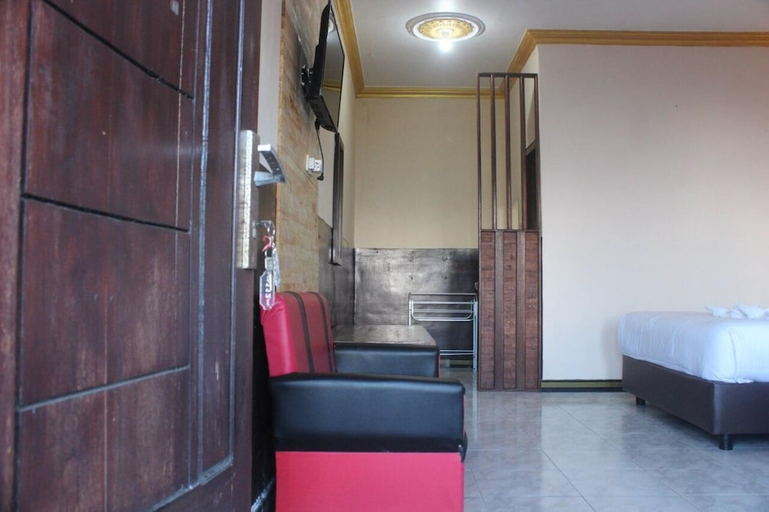 Bedroom 2, Rahayu Jawarika Bromo Hotel, Probolinggo