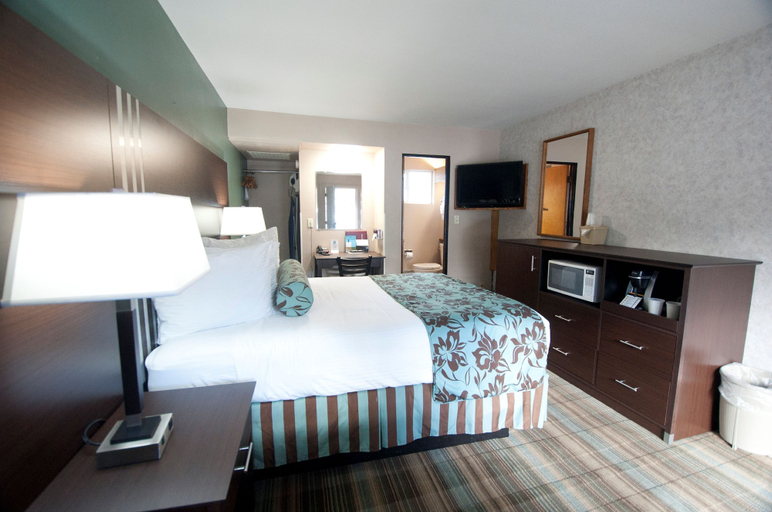 Bedroom 4, Prospero's Flagship Inn, Jackson