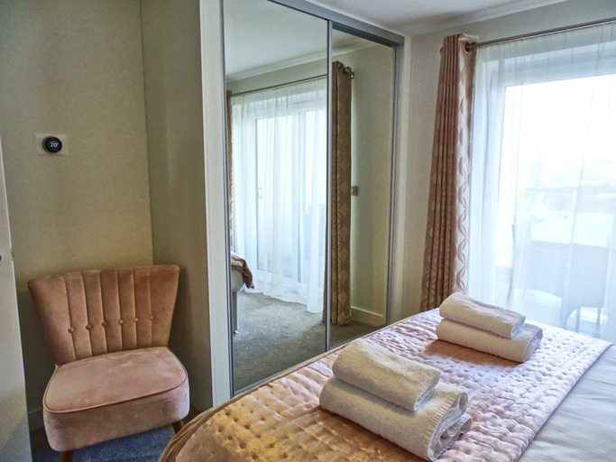 Room 2, Tolcarne in Perranporth, Cornwall