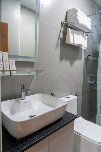Bathroom 4, Vasatee Kondapur, Hyderabad