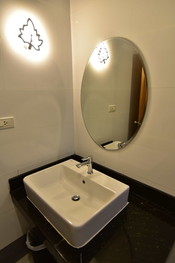 Bathroom 3, Mamaungpaa Hillside Resort, Takhli