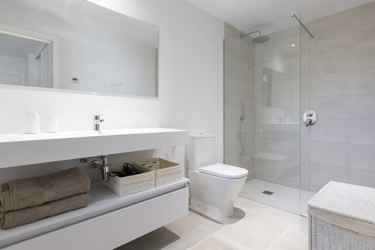 Room 3, Horizon Top Floor Apartment Higueron, Málaga