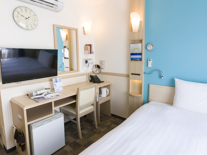 Bedroom 5, Toyoko Inn Toyota-shi Ekimae, Toyota
