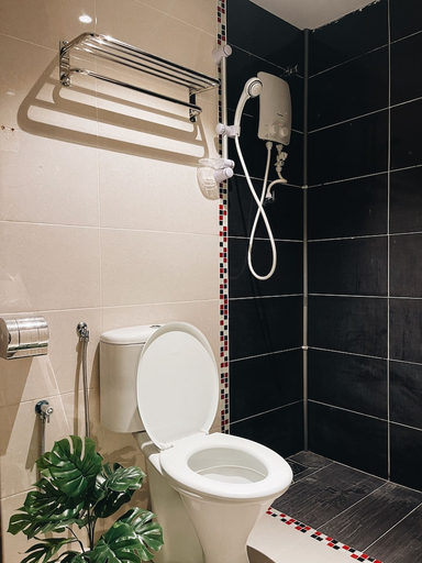 Bathroom 3, Very Hotel, Penang Island