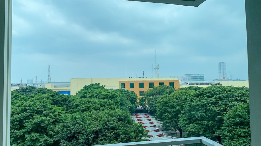 Exterior & Views, Nice And Comfort 1Br At Sky Terrace Apartment, Jakarta Barat