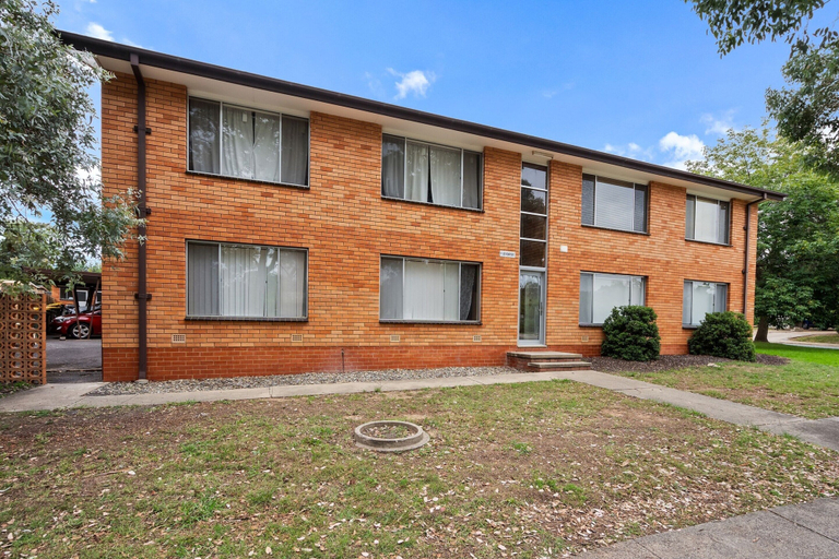 Exterior 2, Comfortable 1-bed Retreat Near Canberra City, Canberra