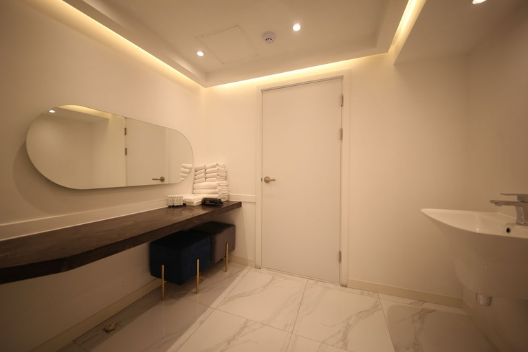 Bathroom 4, Vantt Hotel, Buk