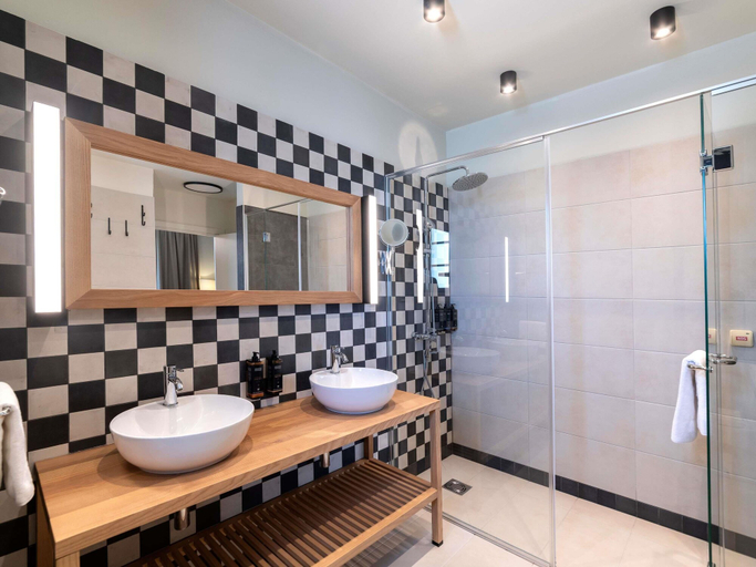 Bathroom 4, Mercure Belgrade Excelsior, Belgrade