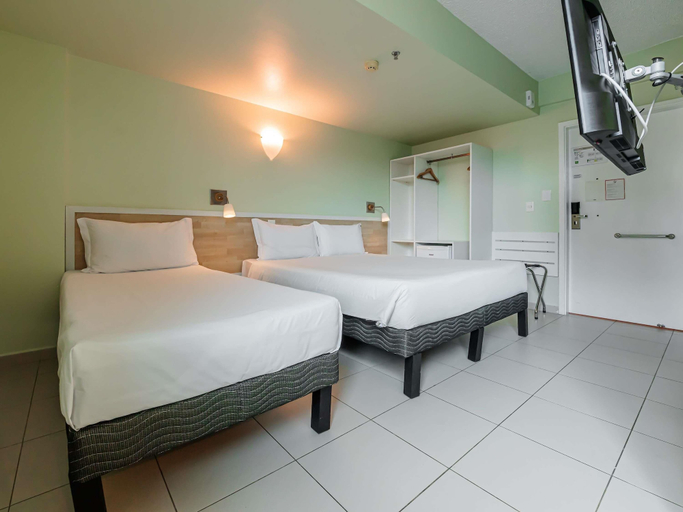 Bedroom 3, ibis Styles Manaus, Maués