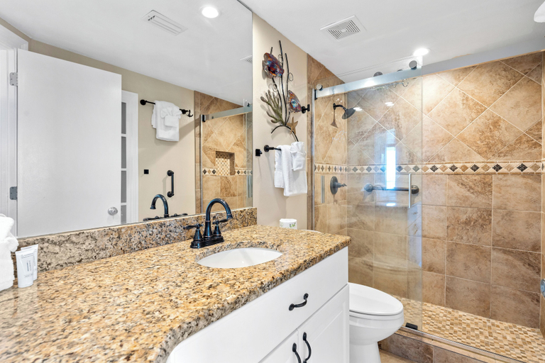Bathroom 3, Summer House Beachfront Condos, Baldwin