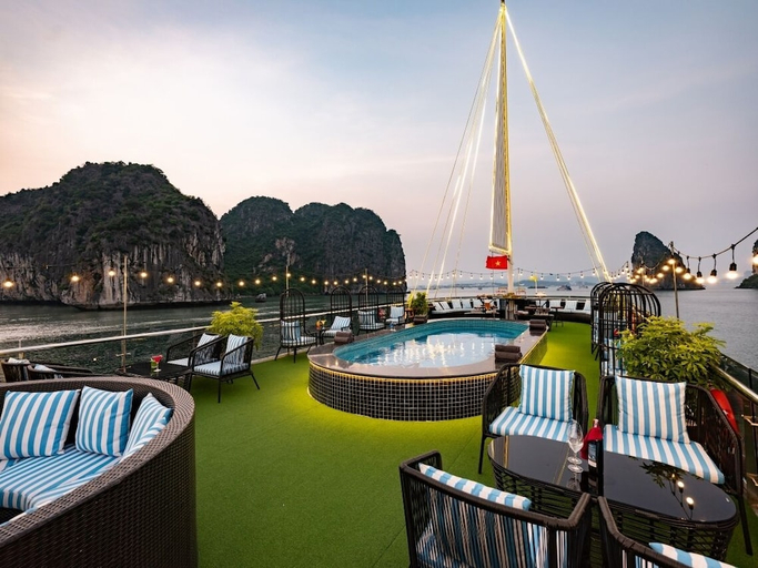 Exterior & Views, Maia Cruise, Hạ Long