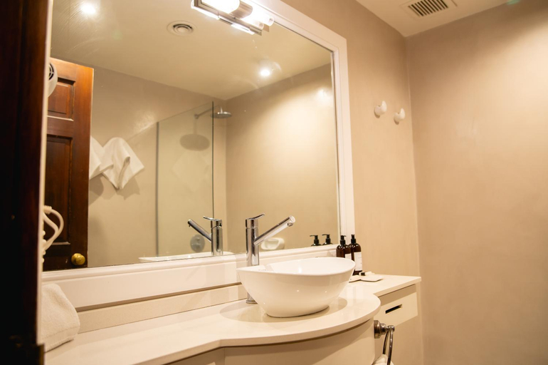 Bathroom 4, La Posta del Pilar Hotel & Spa, Pilar