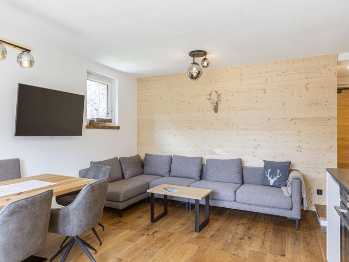 2, Apartment in Tyrol with hot tub, Reutte