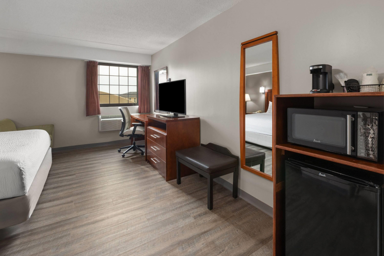 Others 5, Days Inn by Wyndham Dumfries Quantico, Prince William