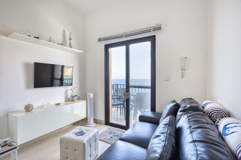 Room 5, Waterfront Gozo Stay Overlooking Marsalforn Bay