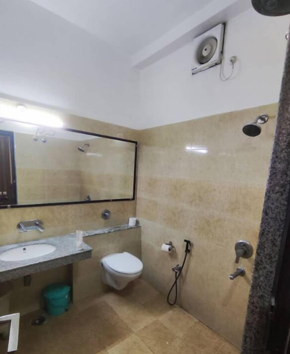 Bathroom, Hotel Pragati Inn, Gorakhpur