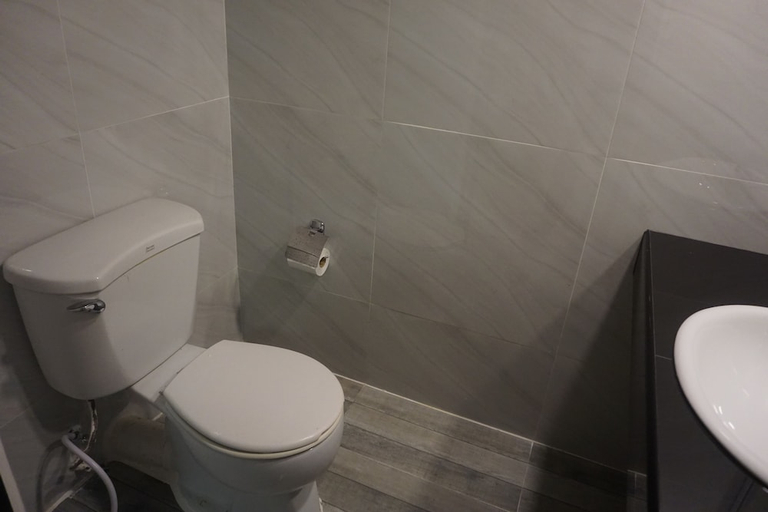 Bathroom, Bangkok Travel Suites, Muang Nonthaburi