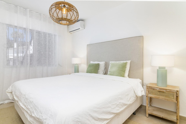 Room 5, Ags48b- Great Location Close to Puerto Banus Casa, Málaga