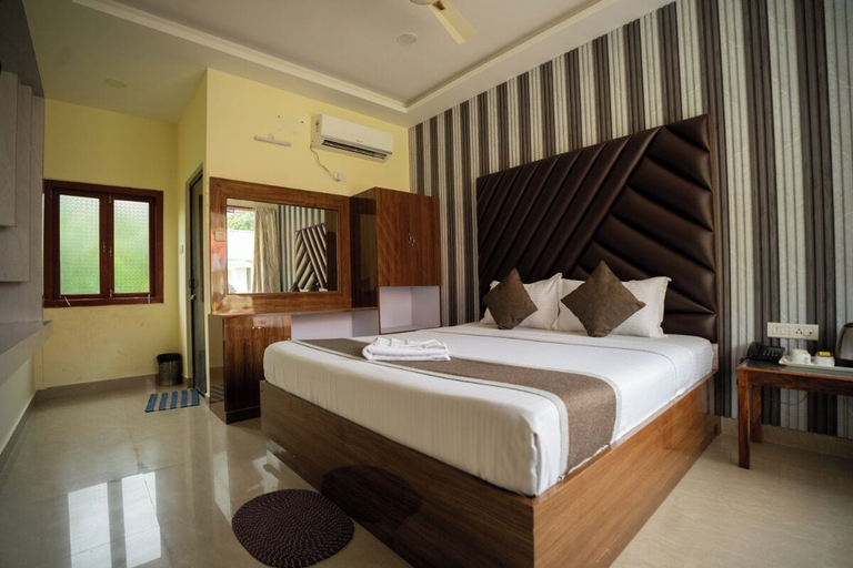 Bedroom 2, Hotel Neha Palace, South Andaman