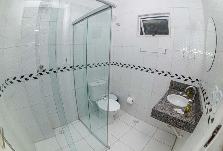 Bathroom 4, HOTEL ROCHEDO, Penedo