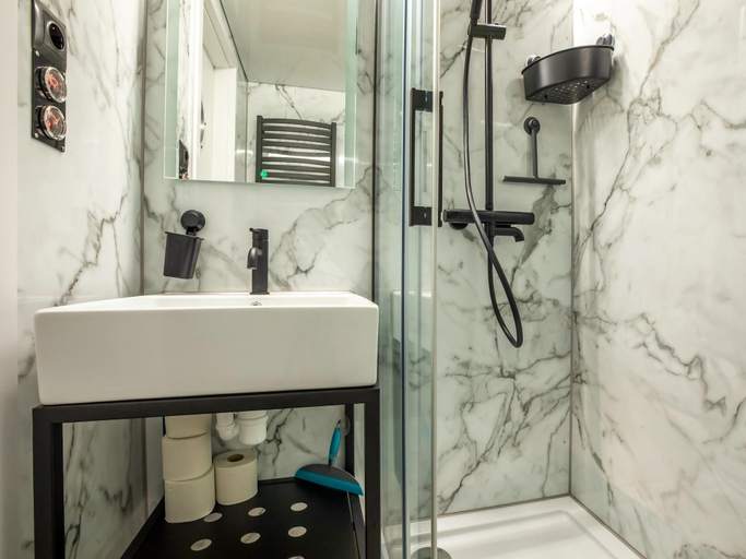 Bathroom 4, Beautiful Houseboat With Shared Pool, Edam-Volendam