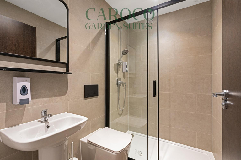 Bathroom 5, Westciti Caroco Apart Hotel, London