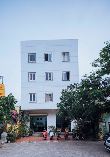Exterior & Views 2, Chapi Hotel, Đồng Hới