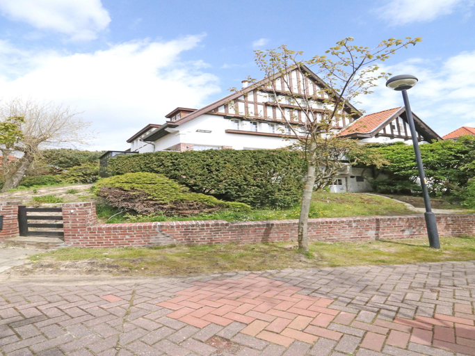 4, Villa in Het Zoute near Zeedijk Promenade, West-Vlaanderen