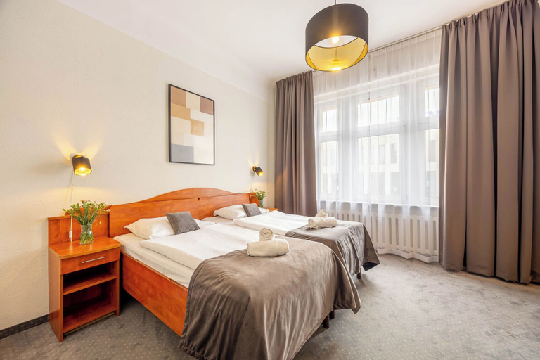 Bedroom 5, Hotel Polonia, Środa Śląska