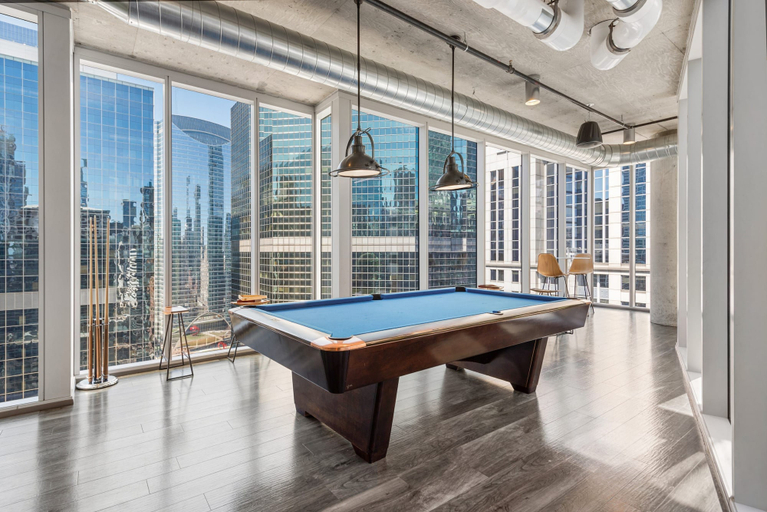 Room 4, Riverwalk Apt Best Location Modern Luxury, Cook