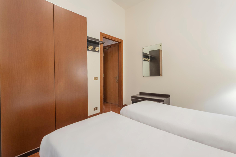 Bedroom 3, Hotel Europa, Palermo