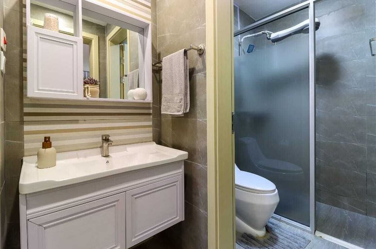 Bathroom, Siaya Park View Palace Apartment, Dagoretti North