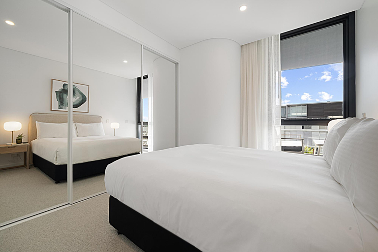 Bedroom 4, Spacious 2-Bed Apartment in North Fremantle, Fremantle