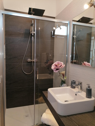 Bathroom 3, Hotel Antica Cascina Del Golfo, Trapani