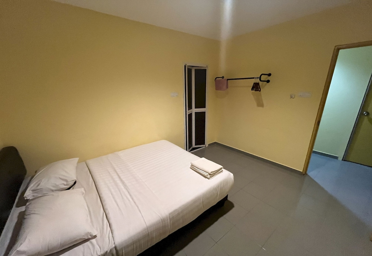 Bedroom 3, Hotel O RAHMAH SOJOURN CENTRE, Johor Bahru
