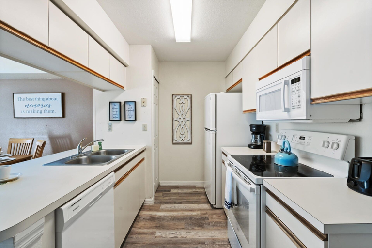 Private kitchen 4, Villas at Somerset 3 Bedroom Condo Amenity Access 3 Condo, Osceola