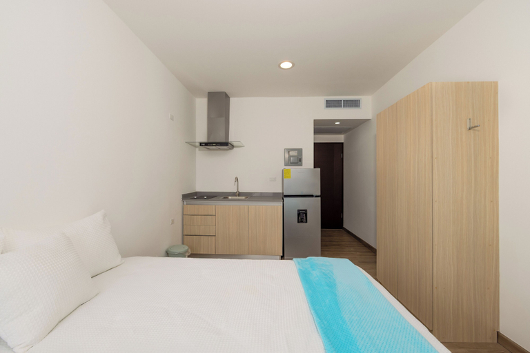 Room 4, Modal, Panamá