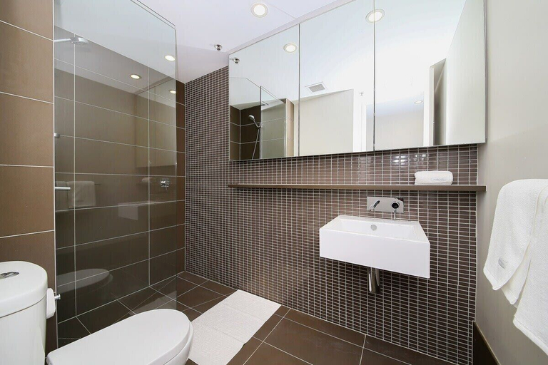 Interior 2, A Comfy Albert Park Apt Next to Grand Prix Circuit, Melbourne