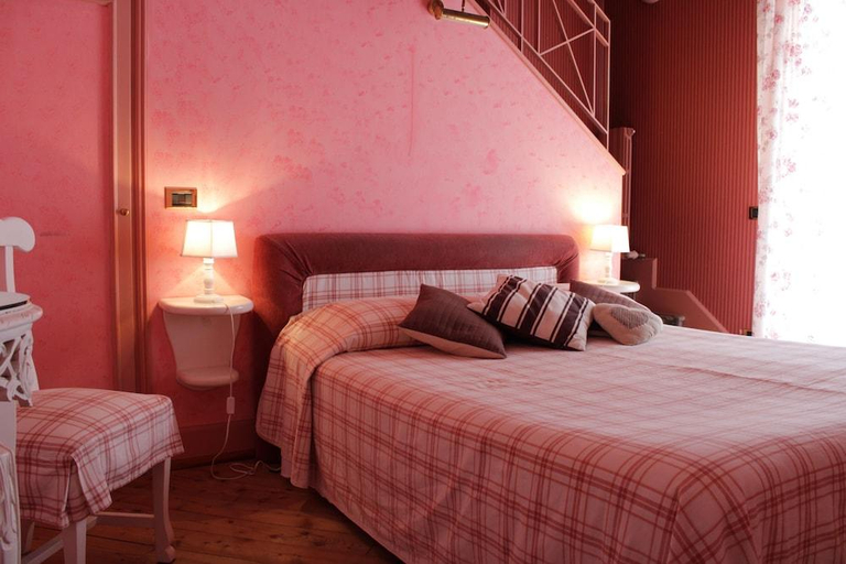 Bedroom 3, Hotel Colonne, Varese