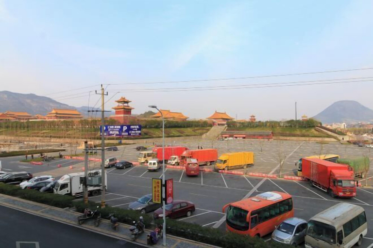 Others 5, Banxia Inn (Hengdian Mingqing West Road), Jinhua