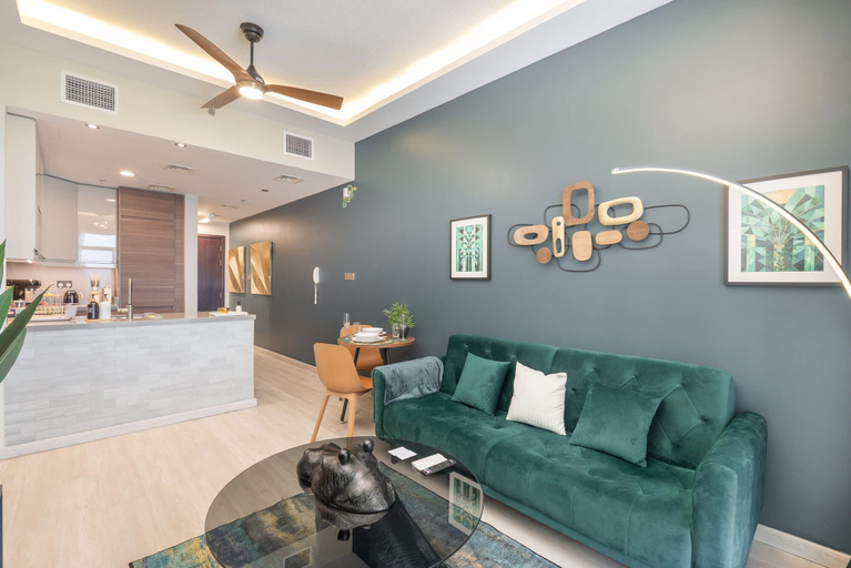Room 3, Calm 1-bedroom With Relaxing Balcony Atmosphere in Liwan, Dubai