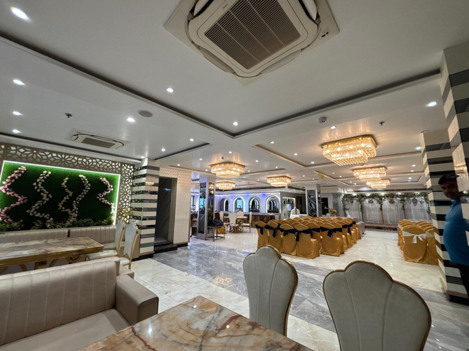Food & Drinks 5, Hotel Citrus, Lucknow