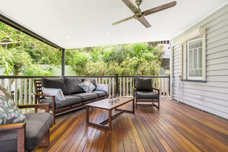 Terrace/patio 5, Family-friendly Home in Vibrant West End, West End