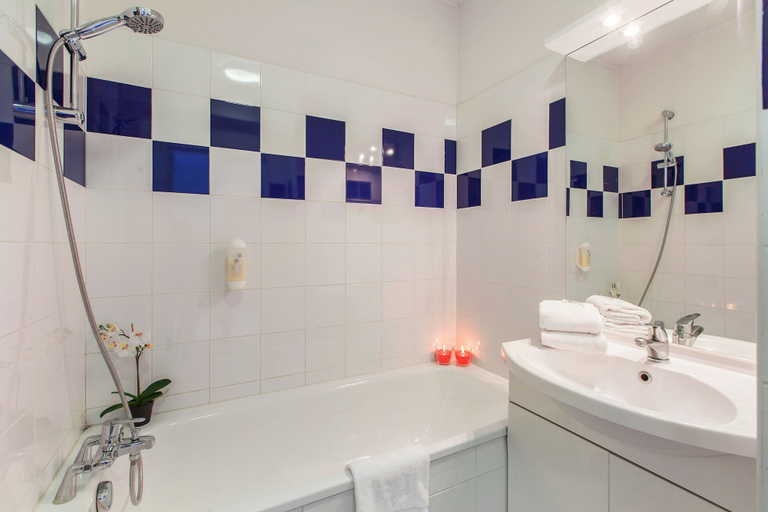 Bathroom 4, Appart'City Classic Lyon Vaise Saint Cyr, Rhône