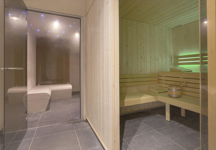 Spa treatment 4, Apartment in Alps with Spa & Pool, Savoie