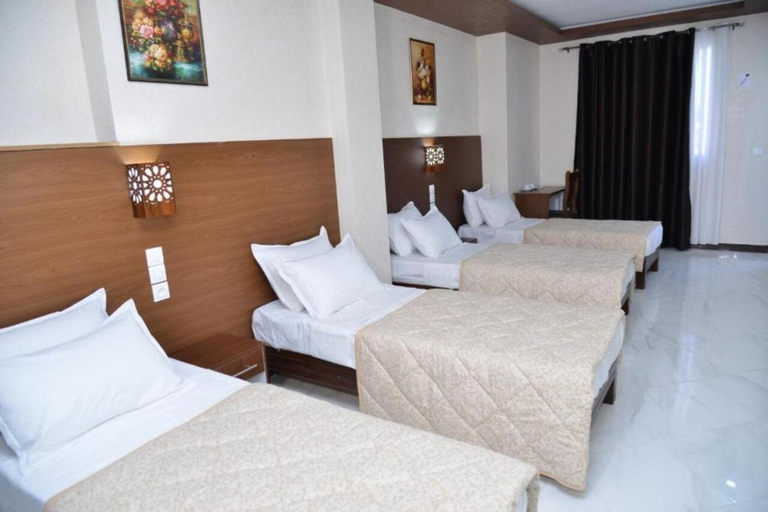 Others 2, MH HOTEL, Oran
