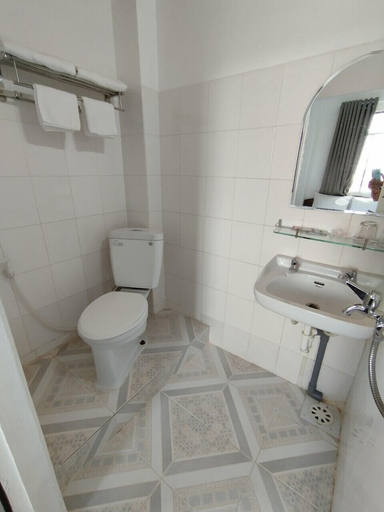 Bathroom 3, Sao Mai Guesthouse, Hà Tiên