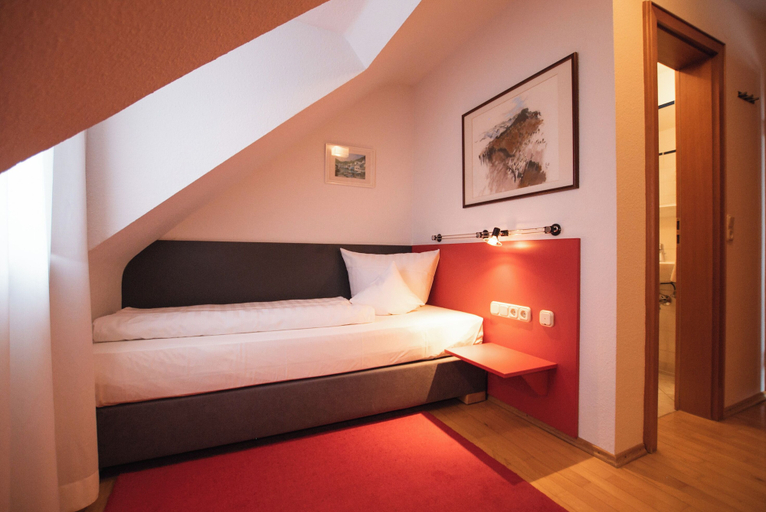 Bedroom 4, Hotel am Main, Würzburg