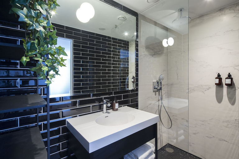 Bathroom, The Highland House, Amsterdam